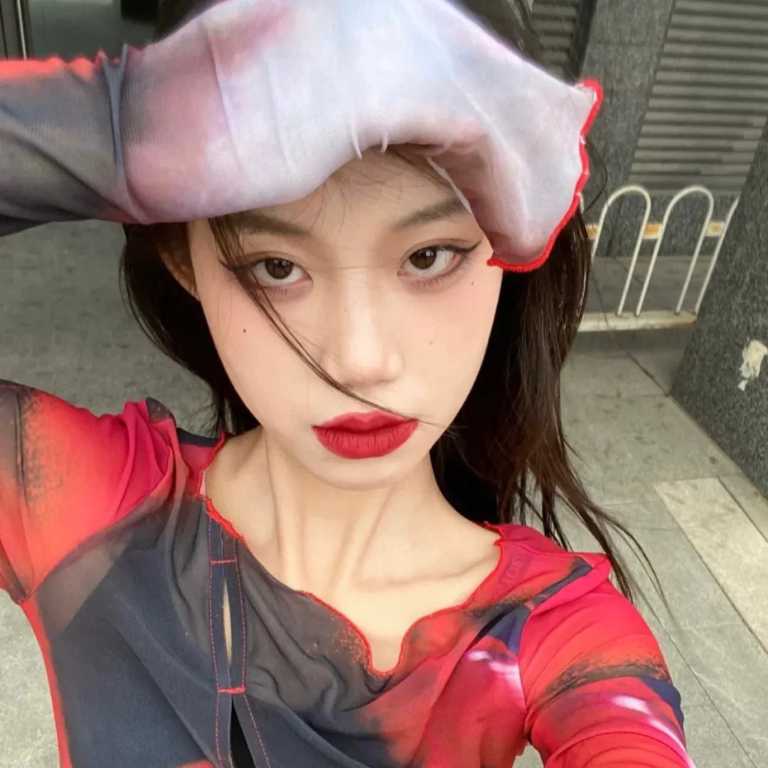 白莲花度假村第一季